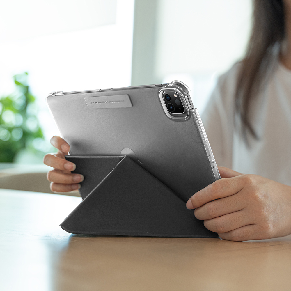 Apple iPad Pro 13 2025 M5 Raptic Clear Folio Airbagli Şeffaf Kapaklı Katlanabilir Standlı Kılıf - Görsel 12