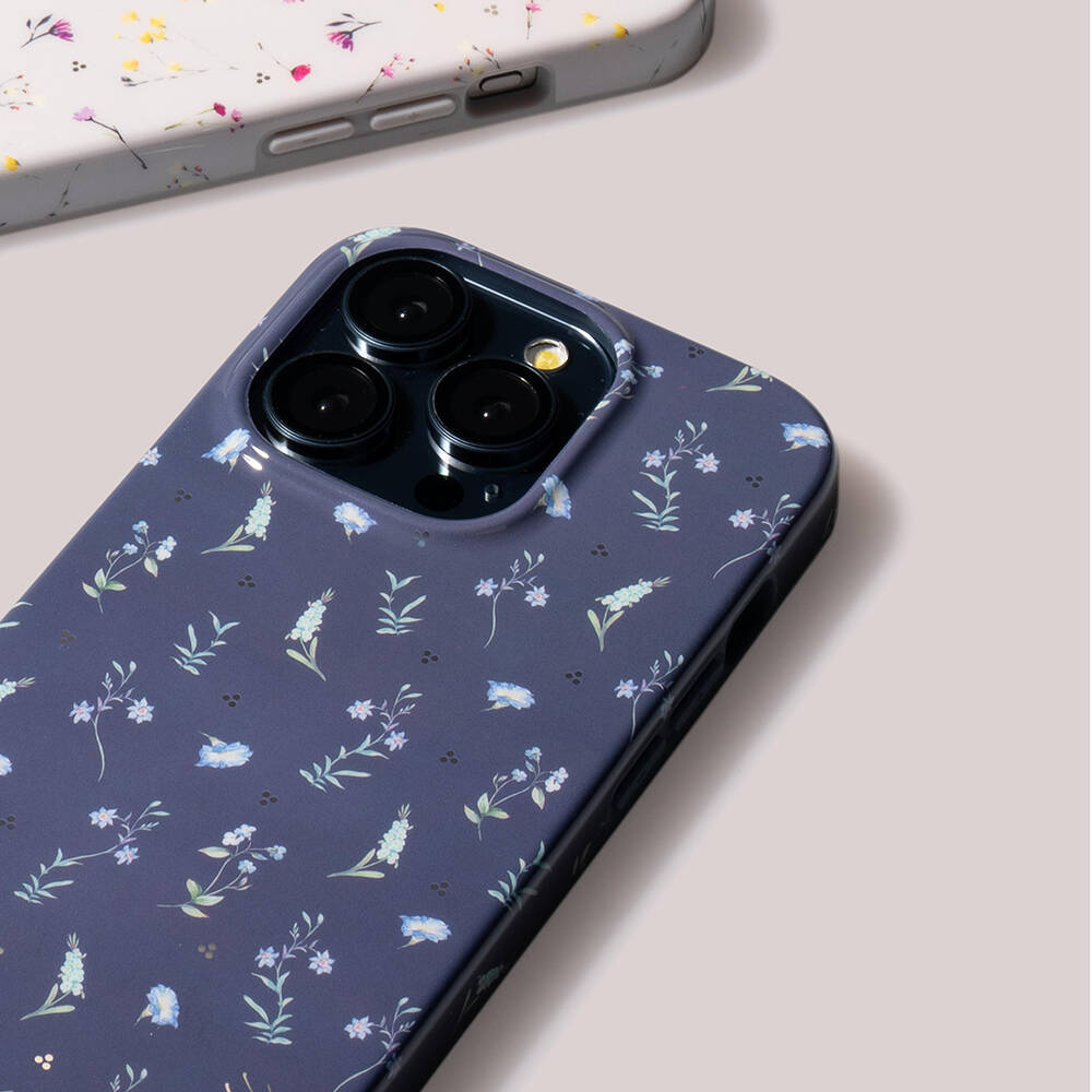 Apple iPhone 15 Pro Kılıf Mini Çayır Çiçekleri Desenli Coehl Prairie Kapak - Görsel 6