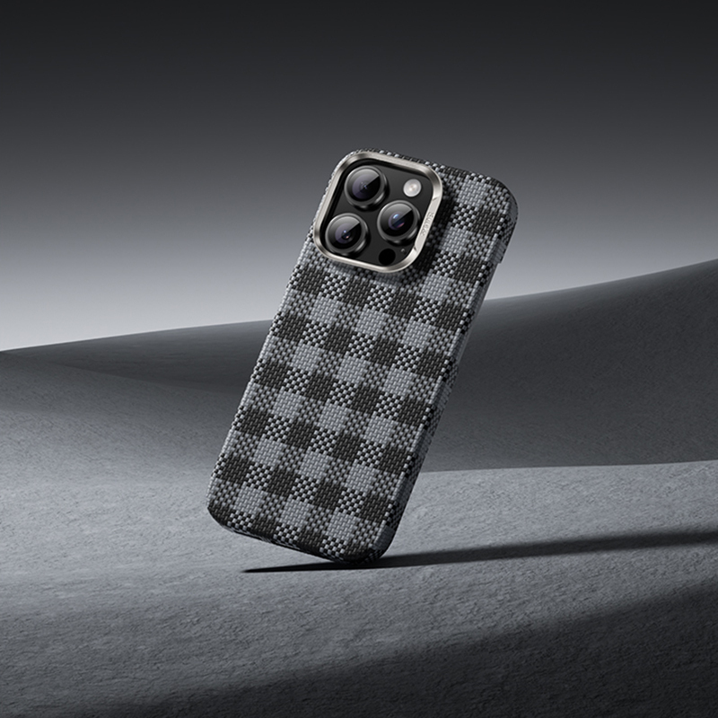 Apple iPhone 15 Pro Max Kılıf M-safe Şarj Özellikli Ekose Tasarımlı Benks ArmorVichy Kevlar Kapak - Görsel 9