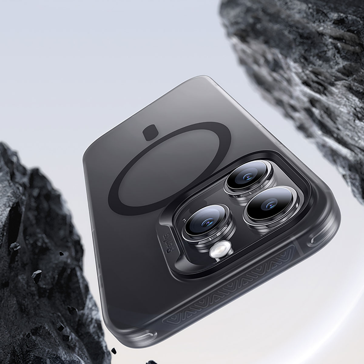Apple iPhone 15 Pro Max Kılıf M-safe Şarj Özellikli Benks Lucid Armor Kapak