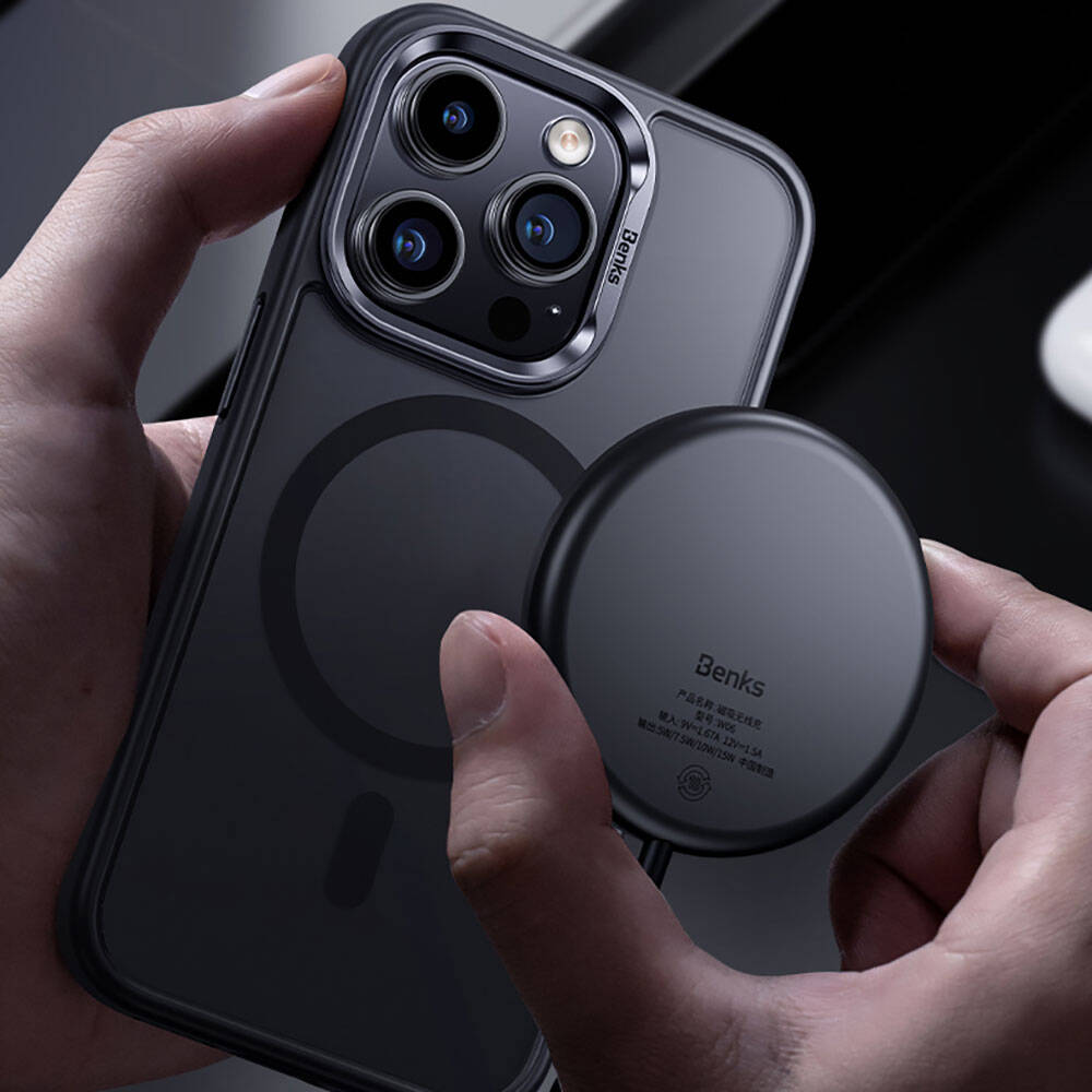 Apple iPhone 15 Pro Max Kılıf M-safe Şarj Özellikli Benks Mist Protective Kapak