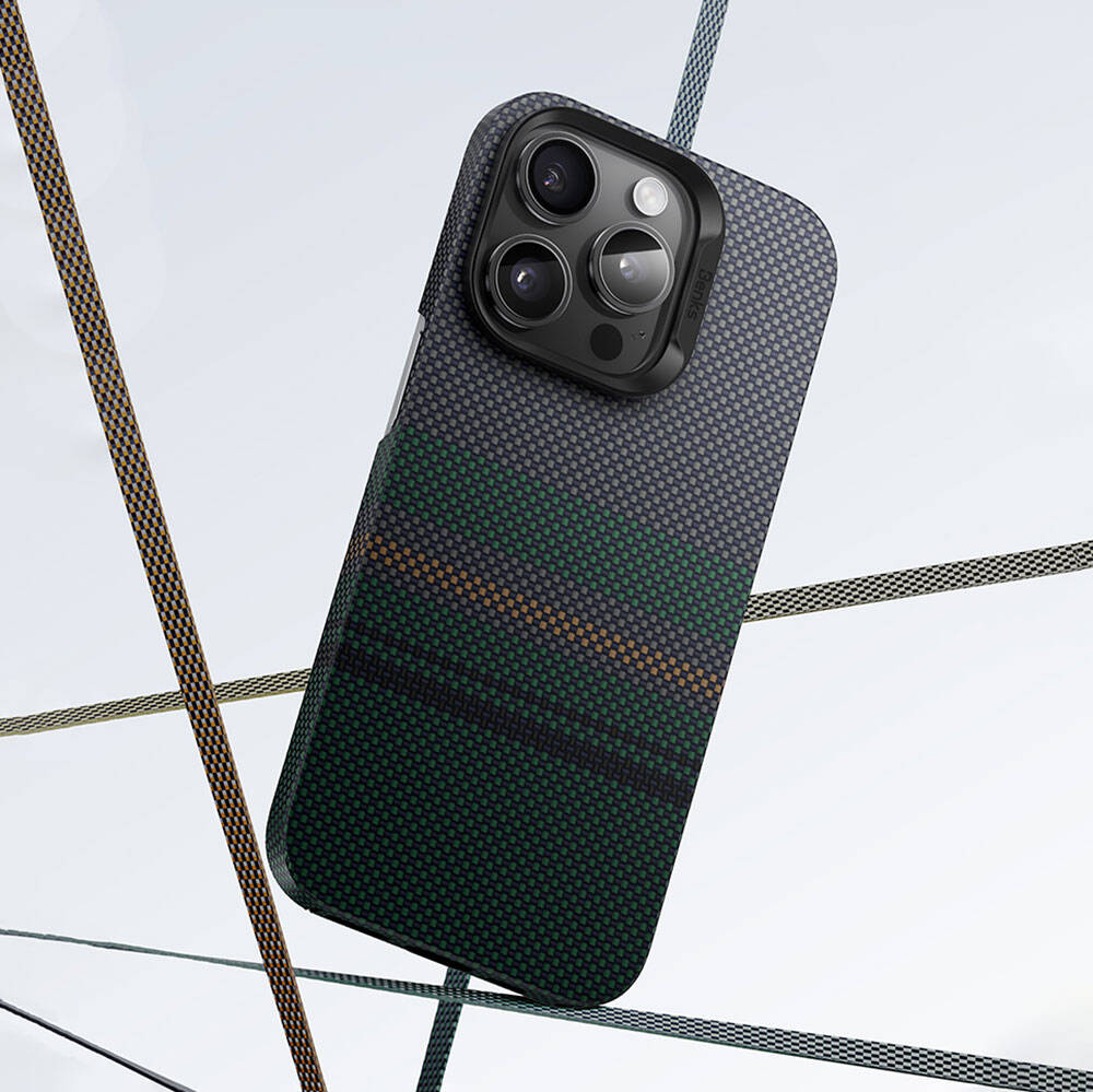 Apple iPhone 15 Pro Max Kılıf M-safe Şarj Özellikli Karbon Fiber Tasarımlı Benks Aurora ArmorAir Kevlar Kapak