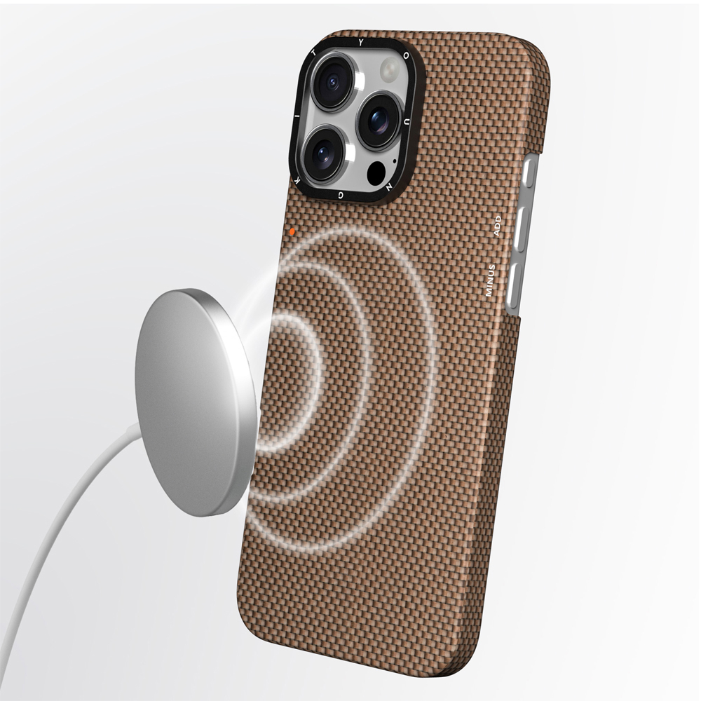 Apple iPhone 16 Pro Kılıf M-safe Şarj Özellikli Aramid Fiber Youngkit 1500D Kevlar Extreme Wing Titanyum-Gold Serisi Kapak - Görsel 4