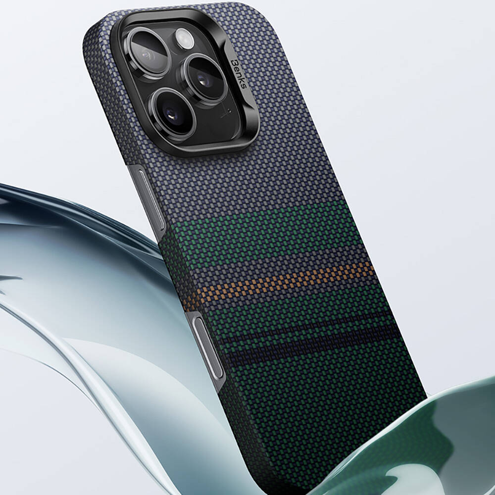 Apple iPhone 16 Pro Kılıf M-safe Şarj Özellikli Karbon Fiber Tasarımlı Benks Aurora ArmorAir Kevlar Kapak - Görsel 8