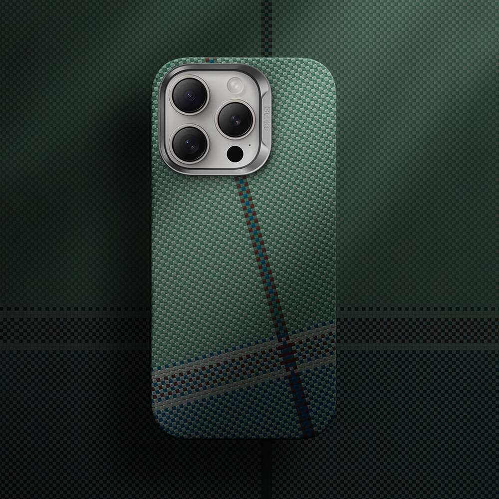 Apple iPhone 16 Pro Max Kılıf M-safe Şarj Özellikli Karbon Fiber Tasarımlı Benks Passion Green ArmorAir Kevlar Kapak - Görsel 8
