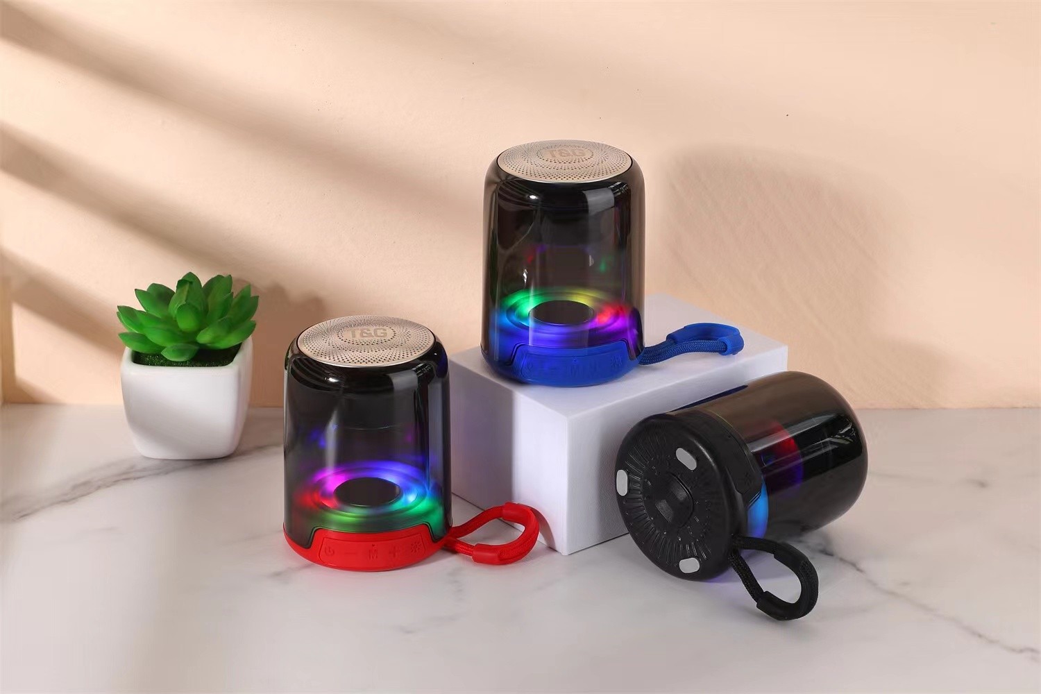 Zore TG314 Ayarlanabilir RGB Işıklı Bluetooth Hoparlör Speaker - Görsel 4